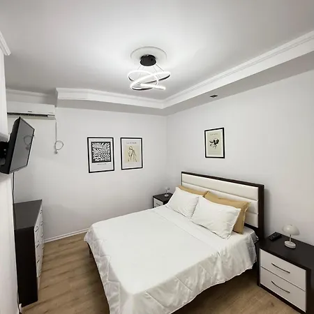 Bright 1 Min From The Sea Apartment Durres